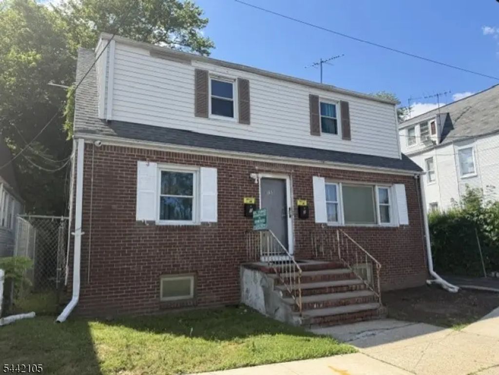 105 Western Pkwy, Irvington Twp.