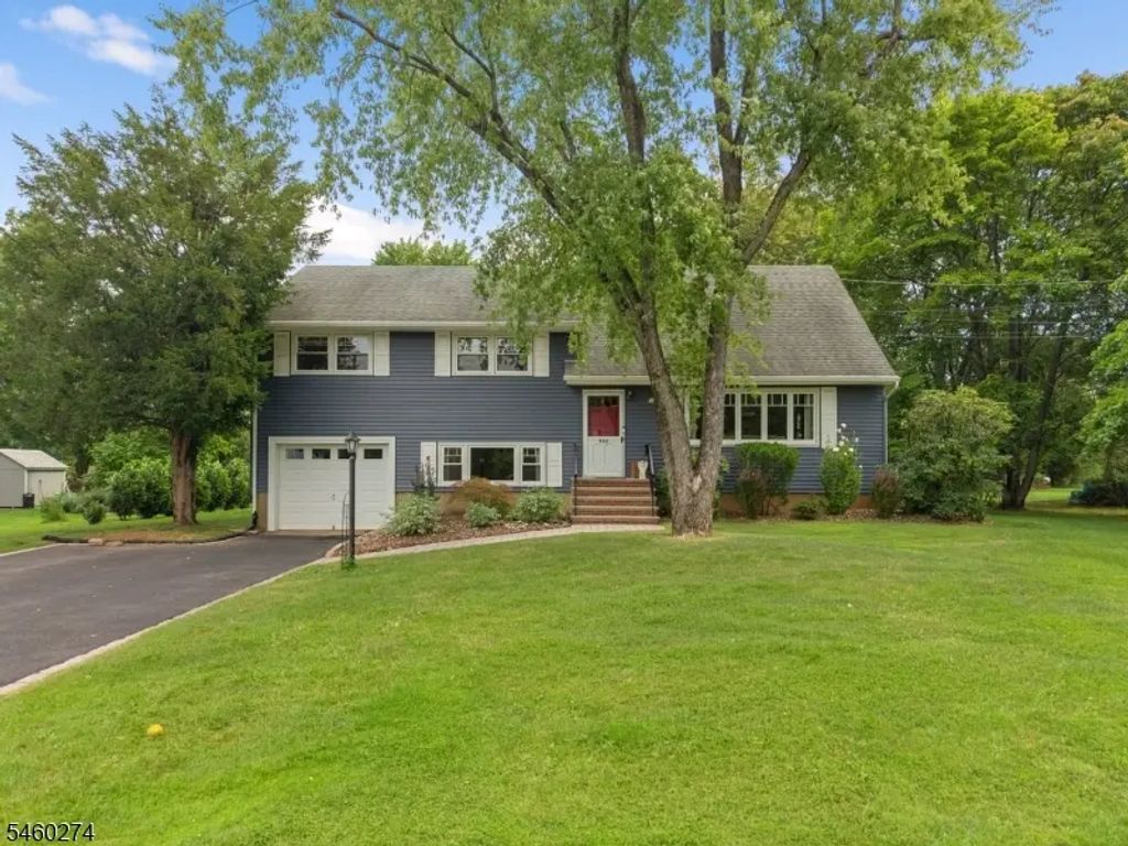 466 Milcrip Rd, Bridgewater Twp.