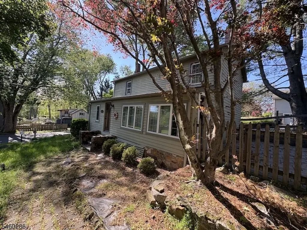 117 Lilac Drive, Clinton Twp.