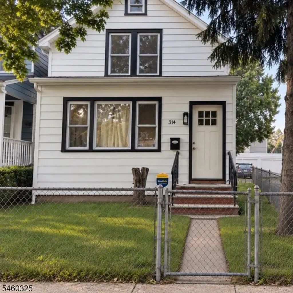 314 Elmwood Ave, East Orange City