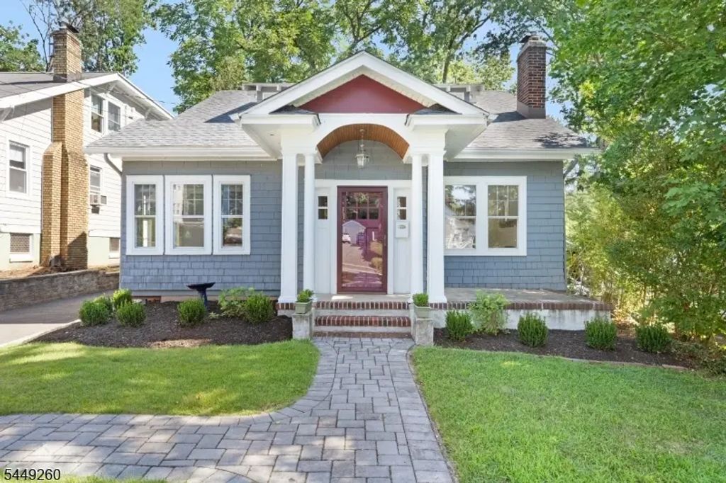 57 Pine St, Millburn Twp.
