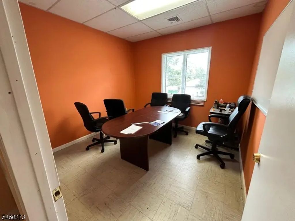 250 Stelton Rd, Piscataway Twp.