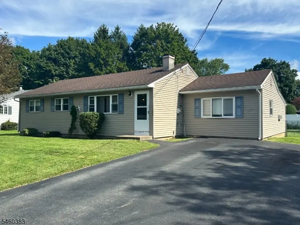 101 Hurley Dr, Hackettstown Town