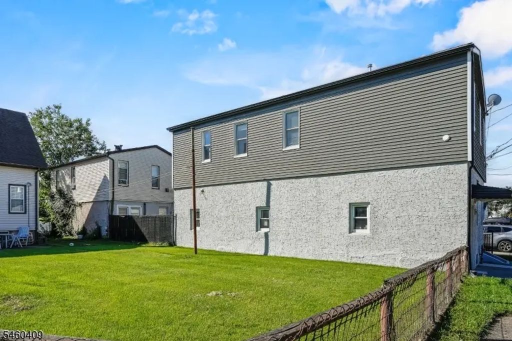 130 Garfield Ave, Lodi Boro