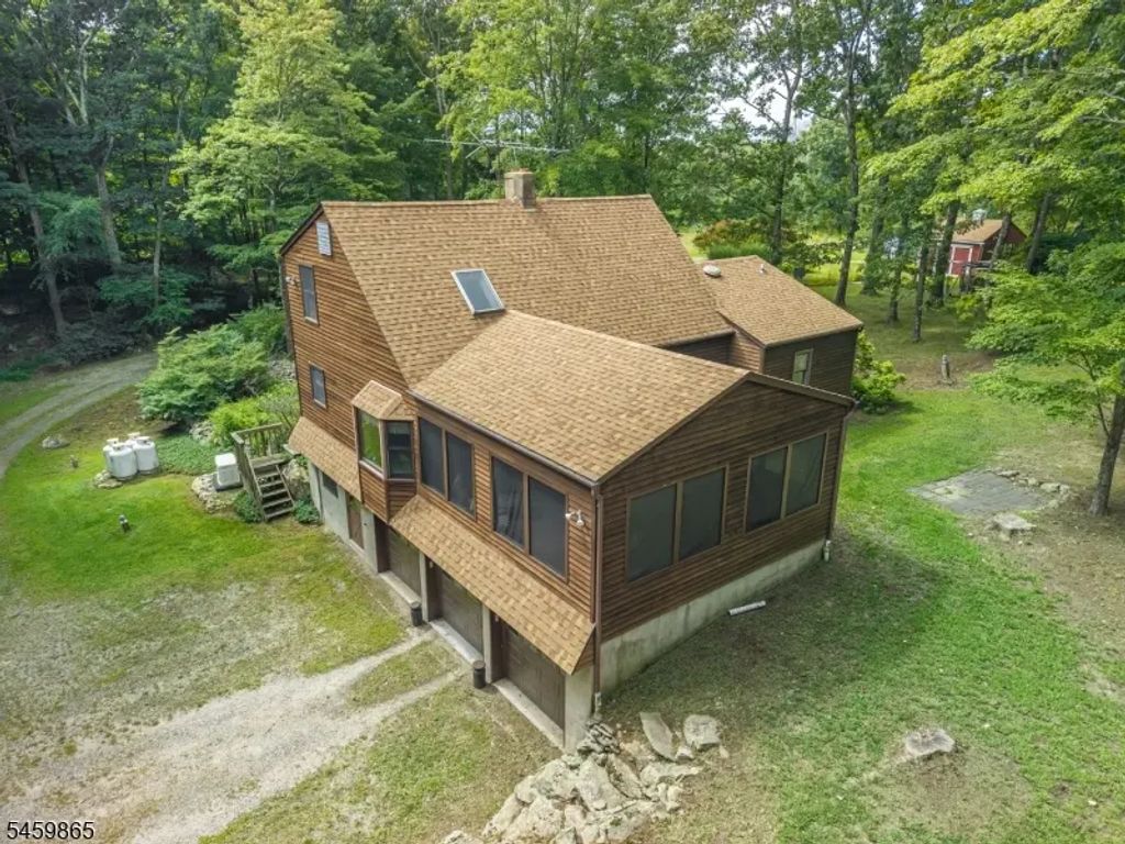 176 Henderson Rd, West Milford Twp.