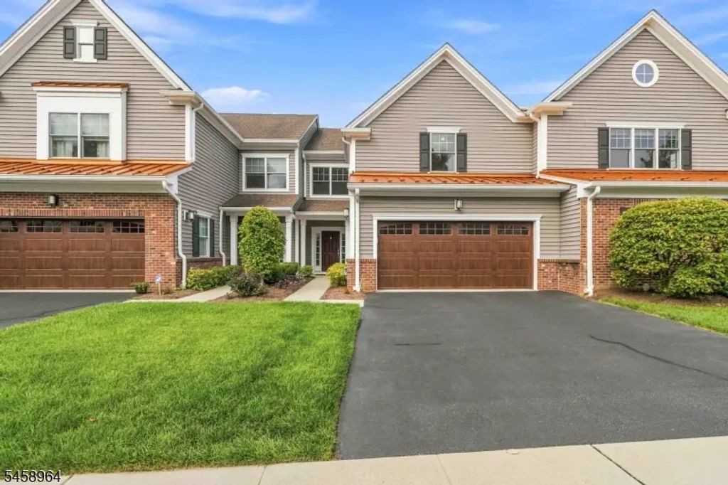 12 Whitney Farm Pl, Morris Twp.