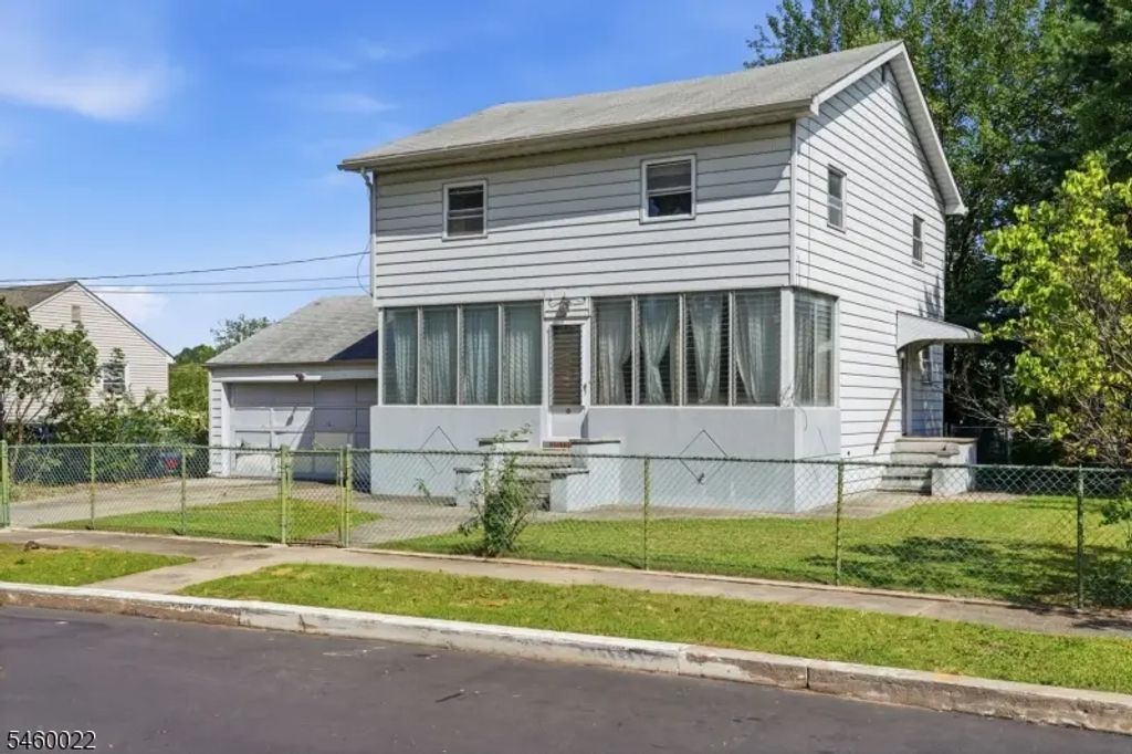 15 Candy Ct, Edison Twp.