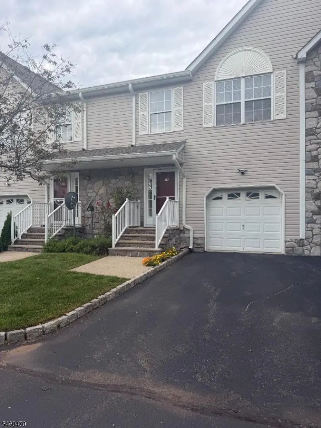 21 Jill Ct, Franklin Twp.