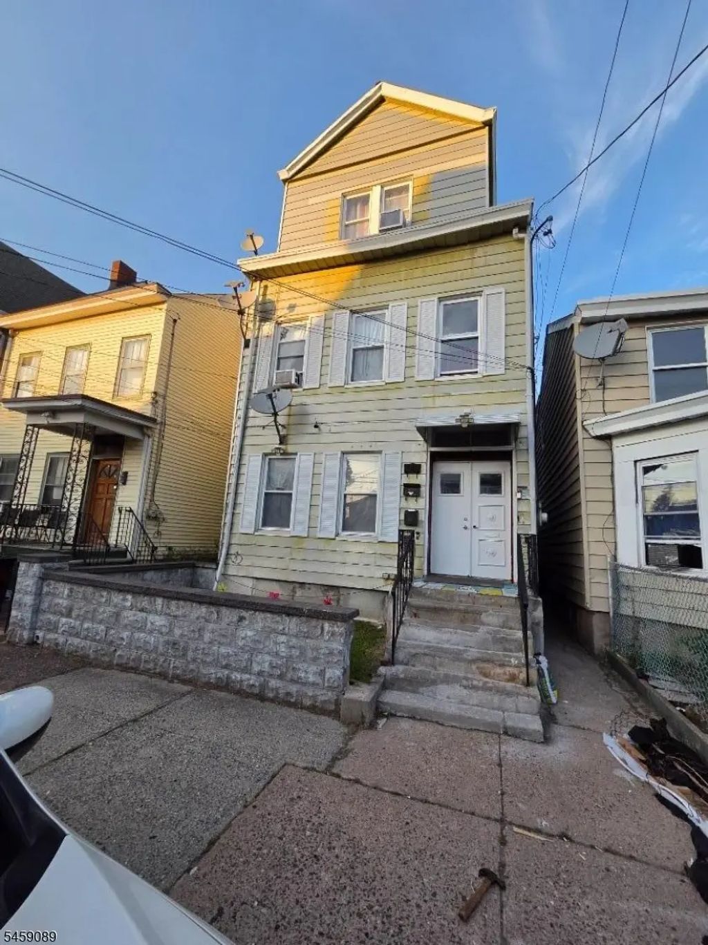 132 Paterson Ave, Paterson City