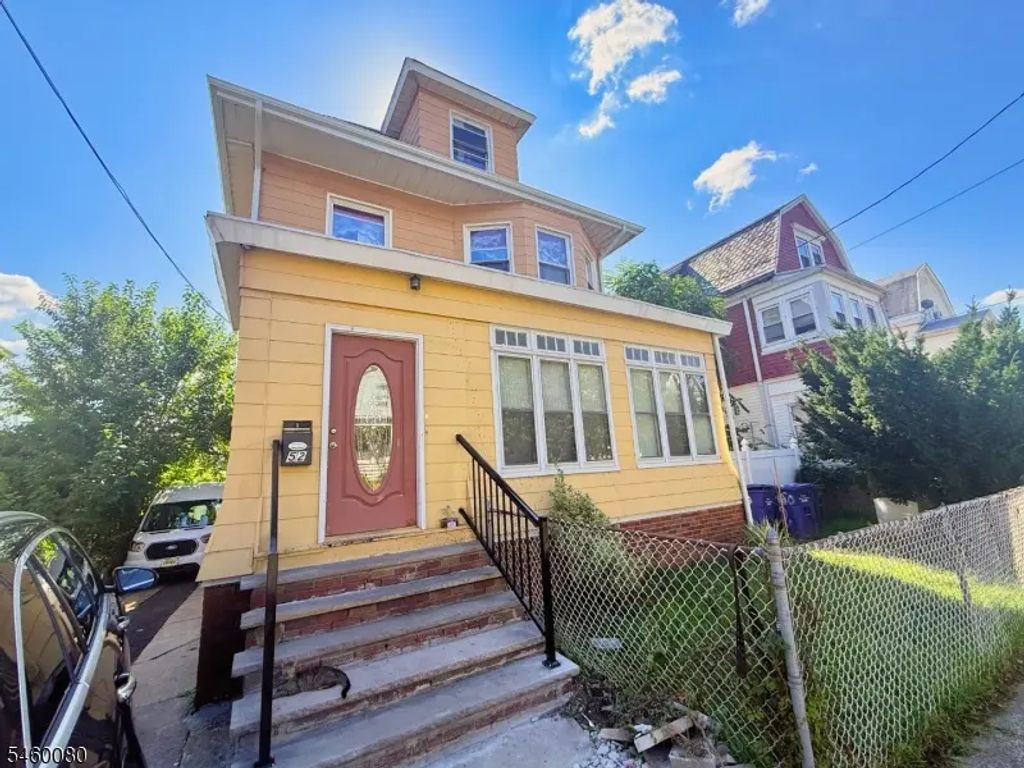 50-52 Chapman Pl, Irvington Twp.