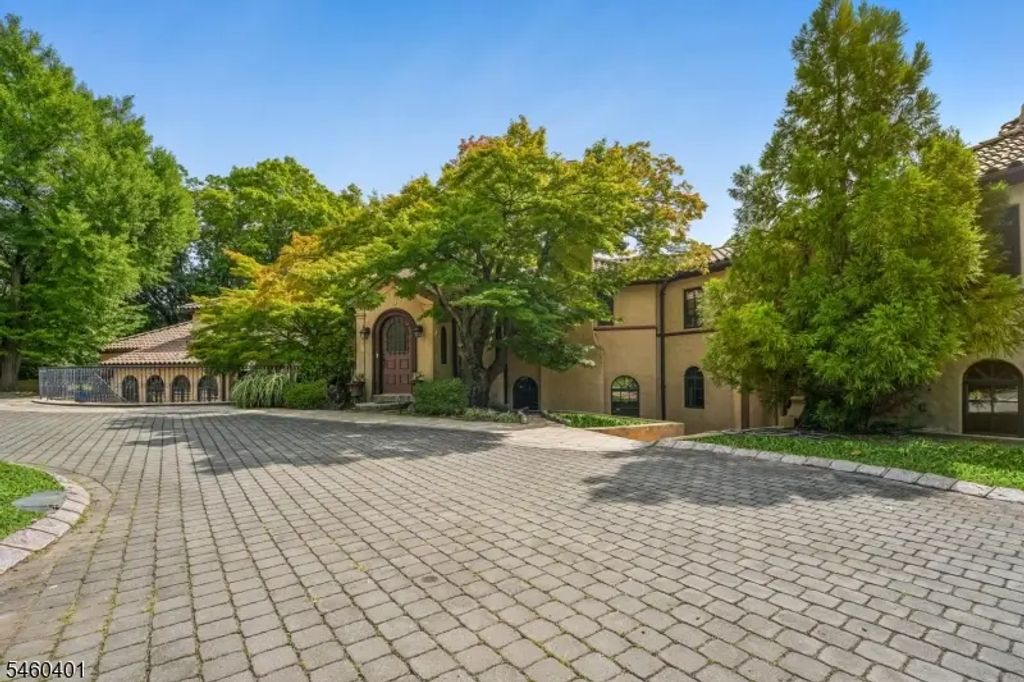 50 Rock Spring Rd, West Orange Twp.