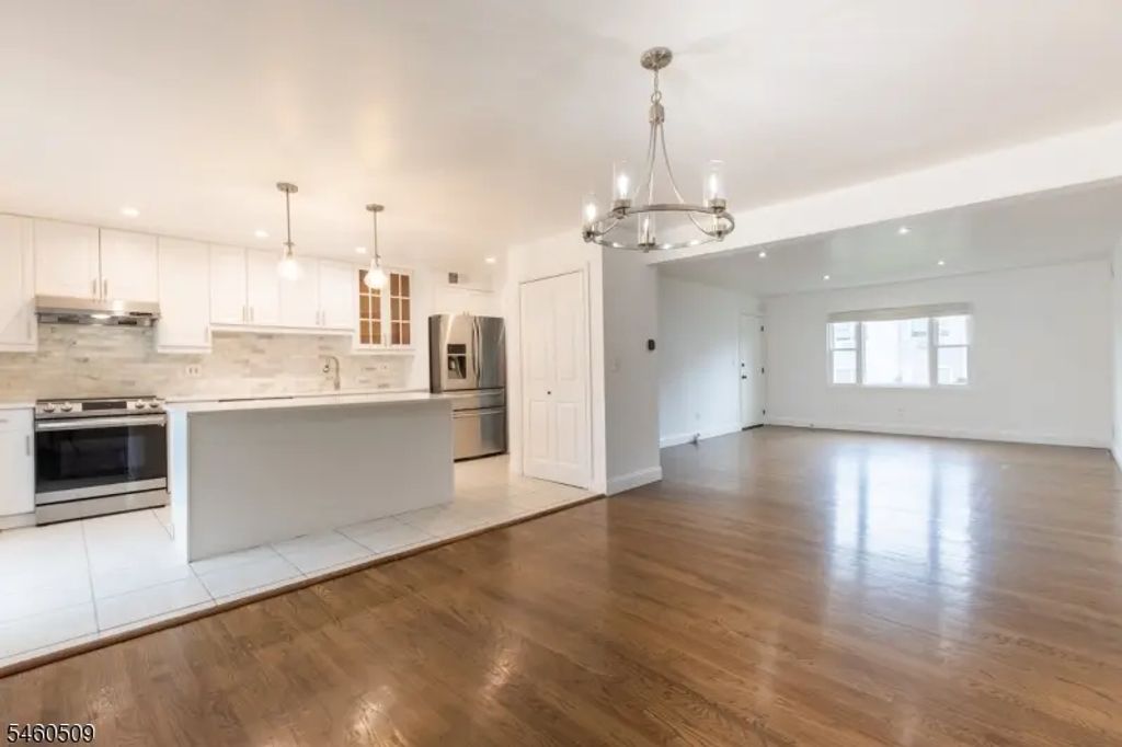 75 Mt Prospect Ave Unit 1, Clifton City