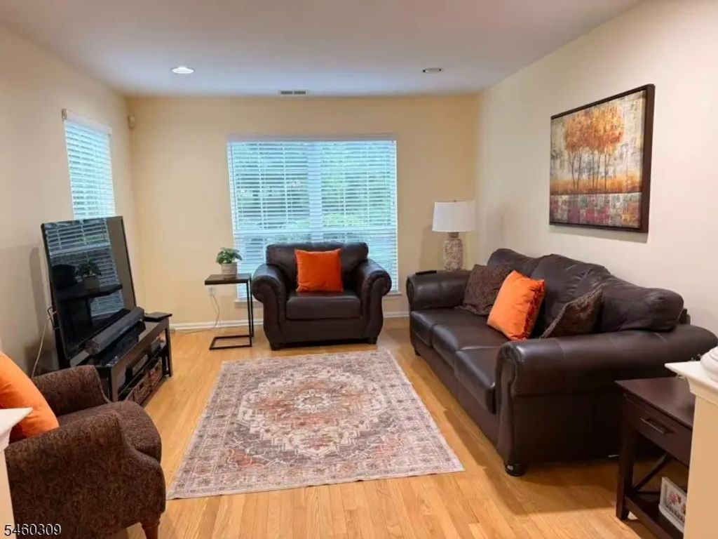 63 Dorchester Dr Ondo, Bernards Twp.