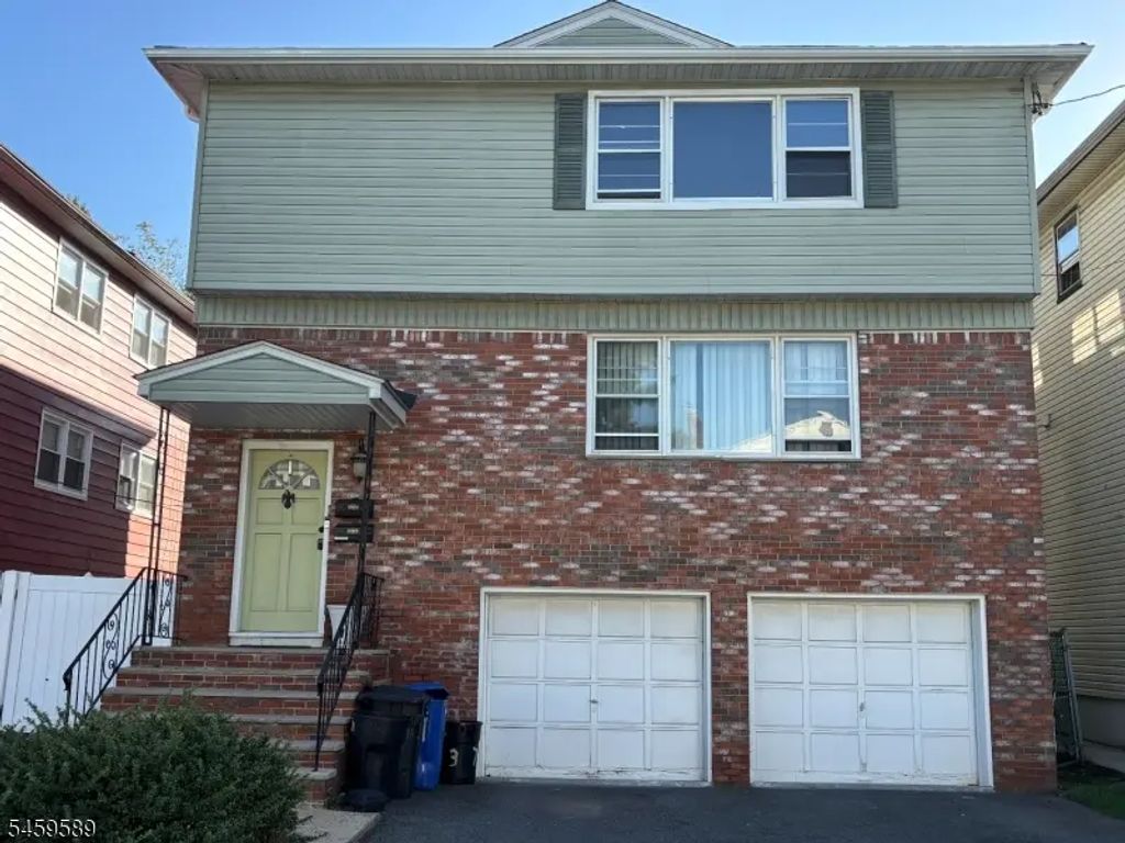 37 Young Ave 2nd Fl, Hillside Twp.