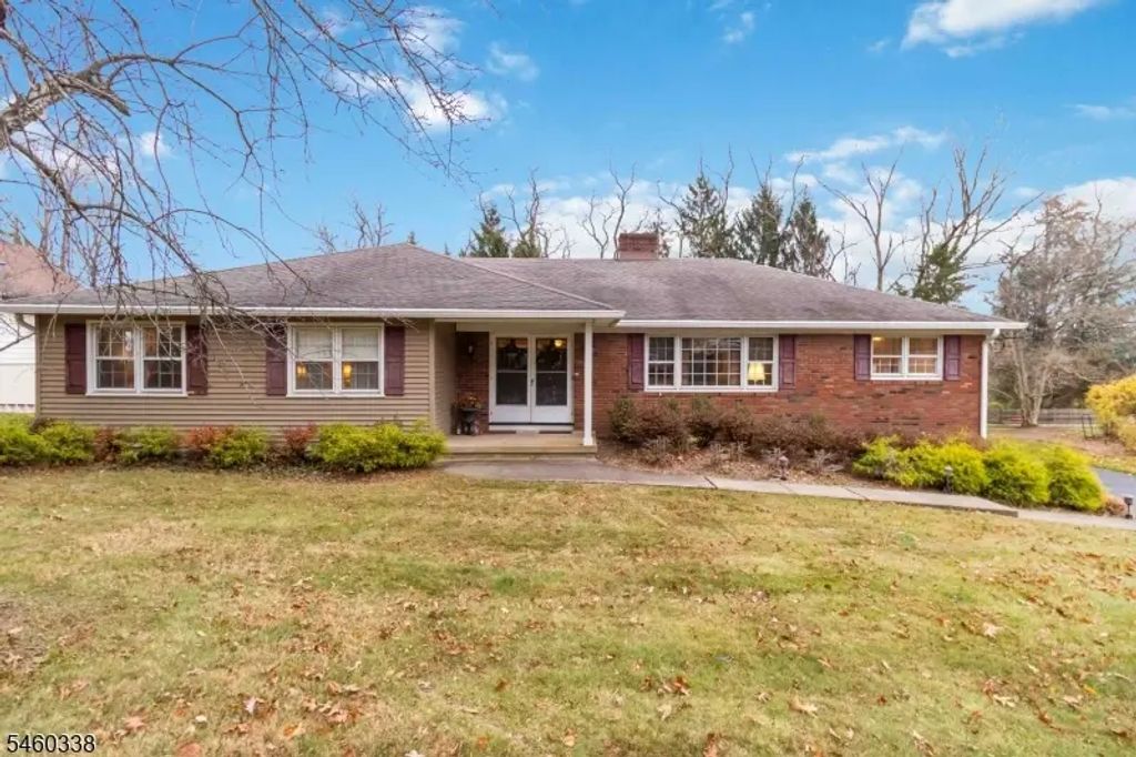 77 Sun Valley Way, Morris Plains Boro