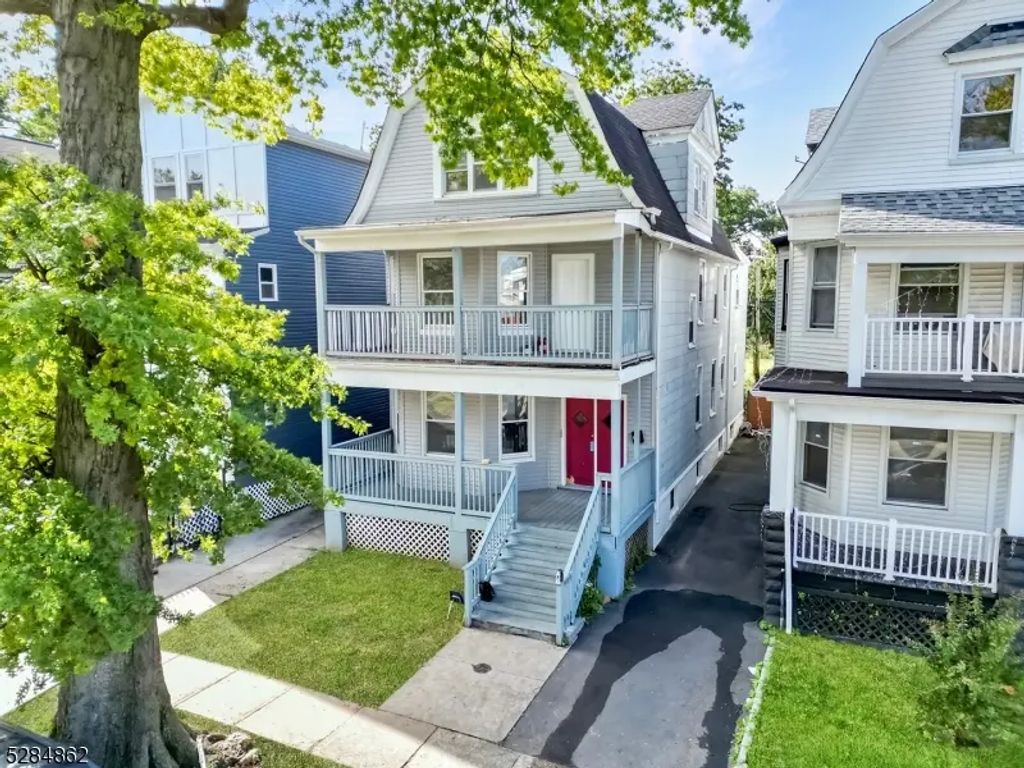 237 S Clinton St, East Orange City