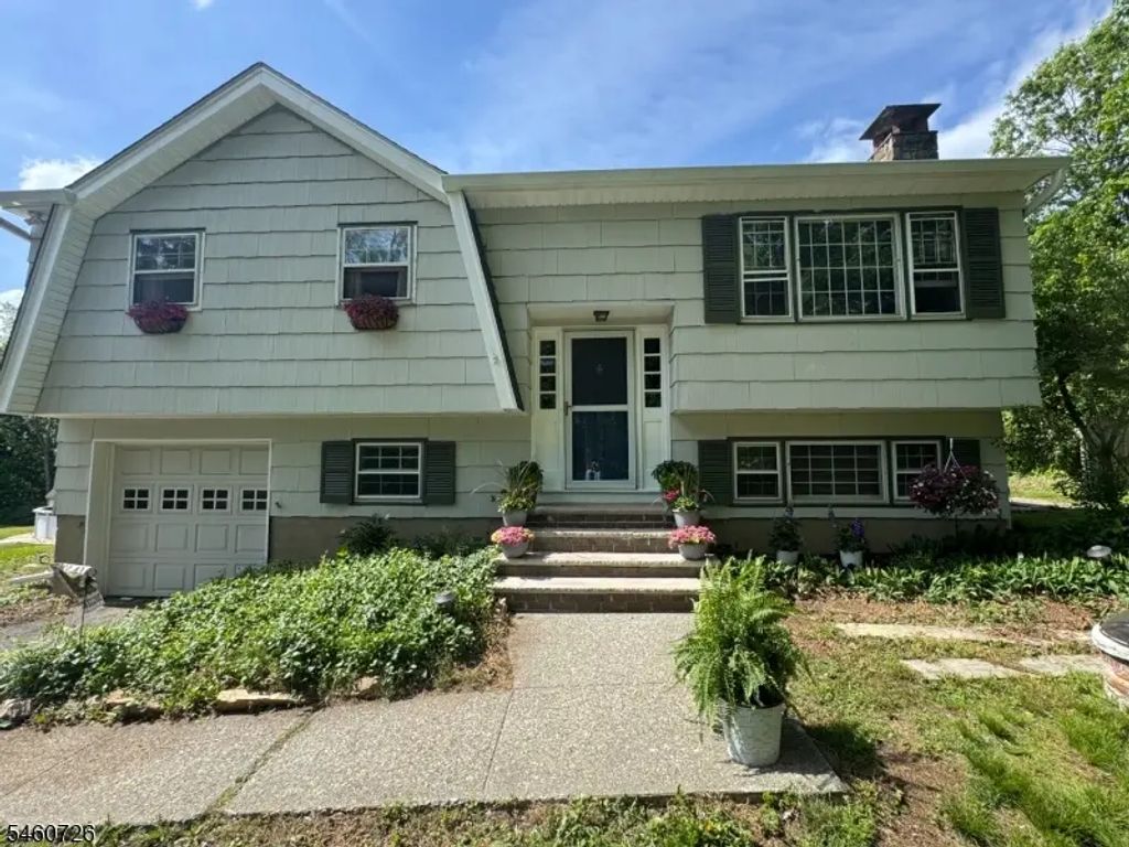55 Mary Ann Rd, Jefferson Twp.