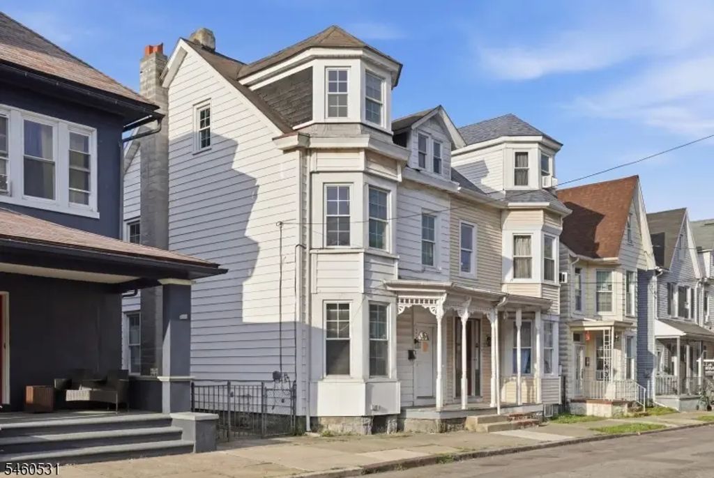 283 Mercer St, Phillipsburg Town