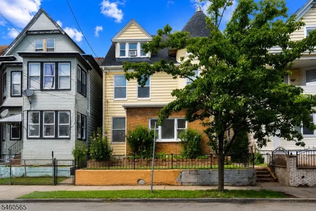239 17th Ave, Paterson City