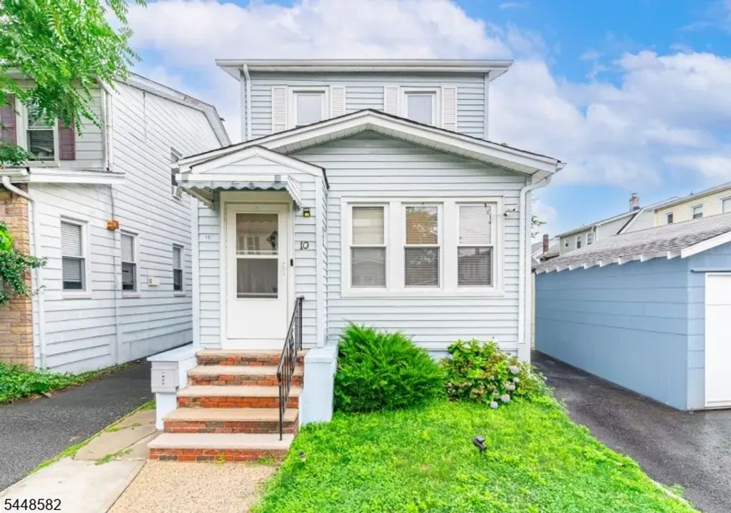 10 Lentz Pl, Irvington Twp.
