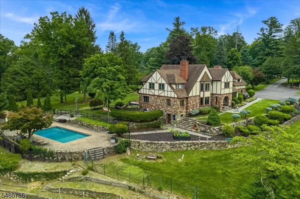 3 Manrodt Ct, Kinnelon Boro