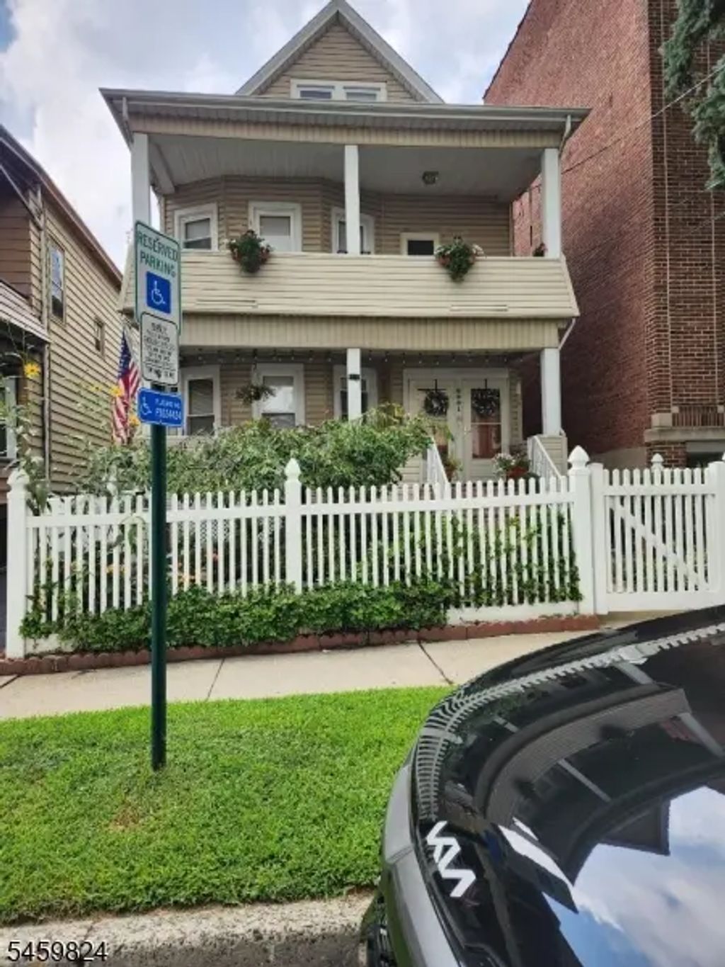 86 Harding Ave, Clifton City