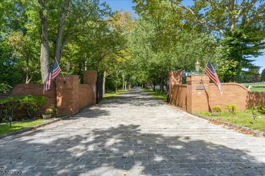 70 Sutton Rd, Tewksbury Twp.