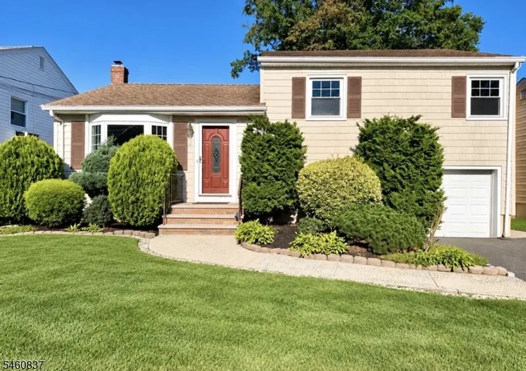 827 Savitt Pl, Union Twp.