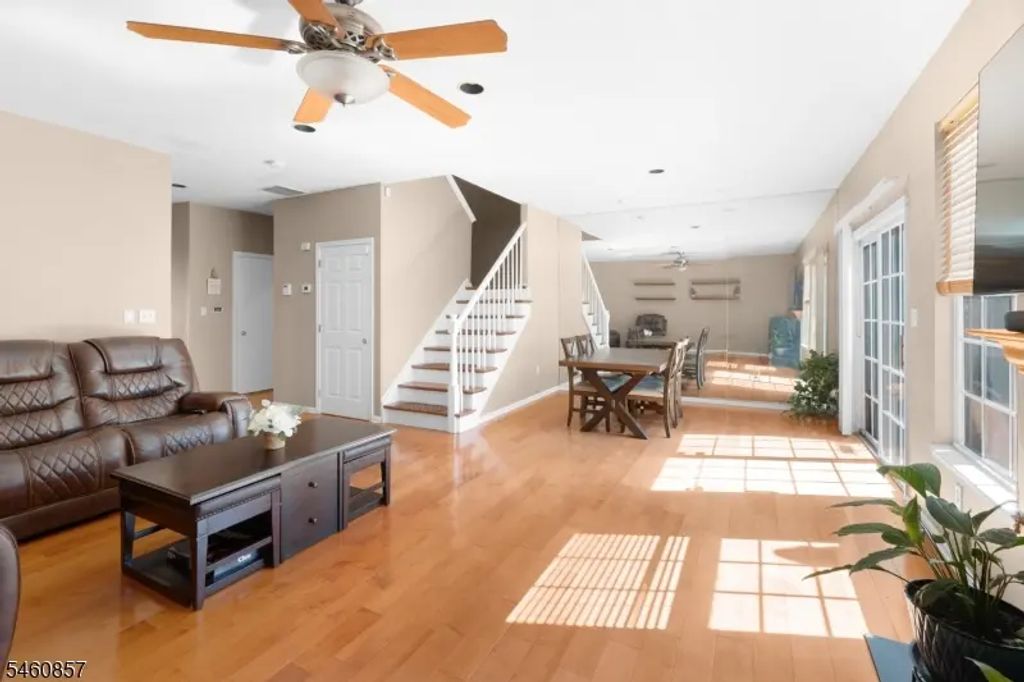 111 Cardigan Ct, Parsippany-Troy Hills Twp.