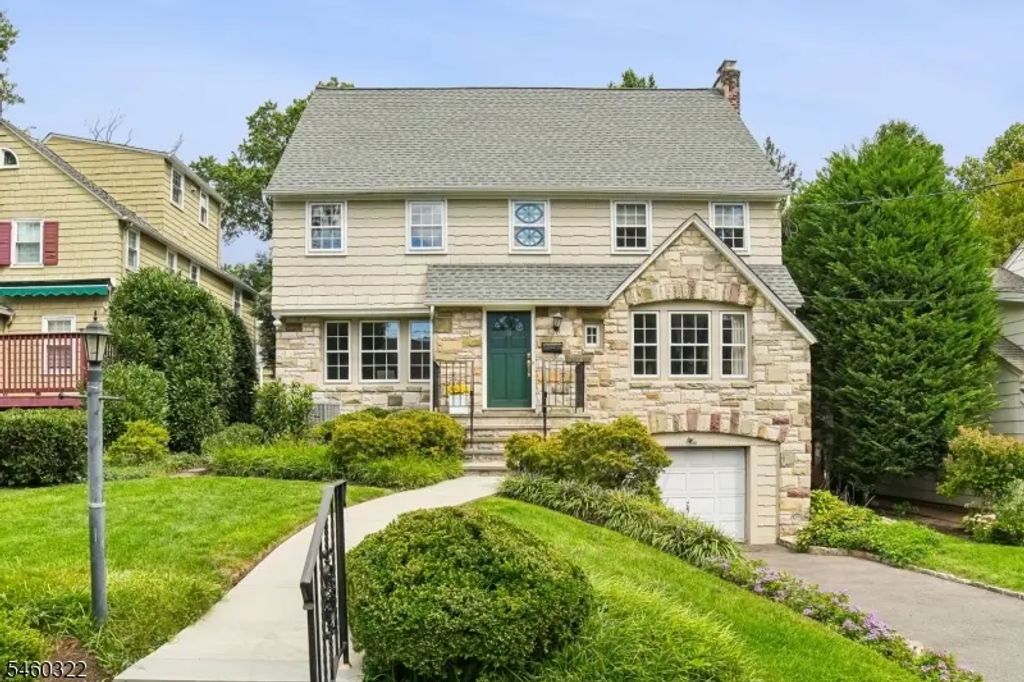 31 Claremont Ave, Maplewood Twp.