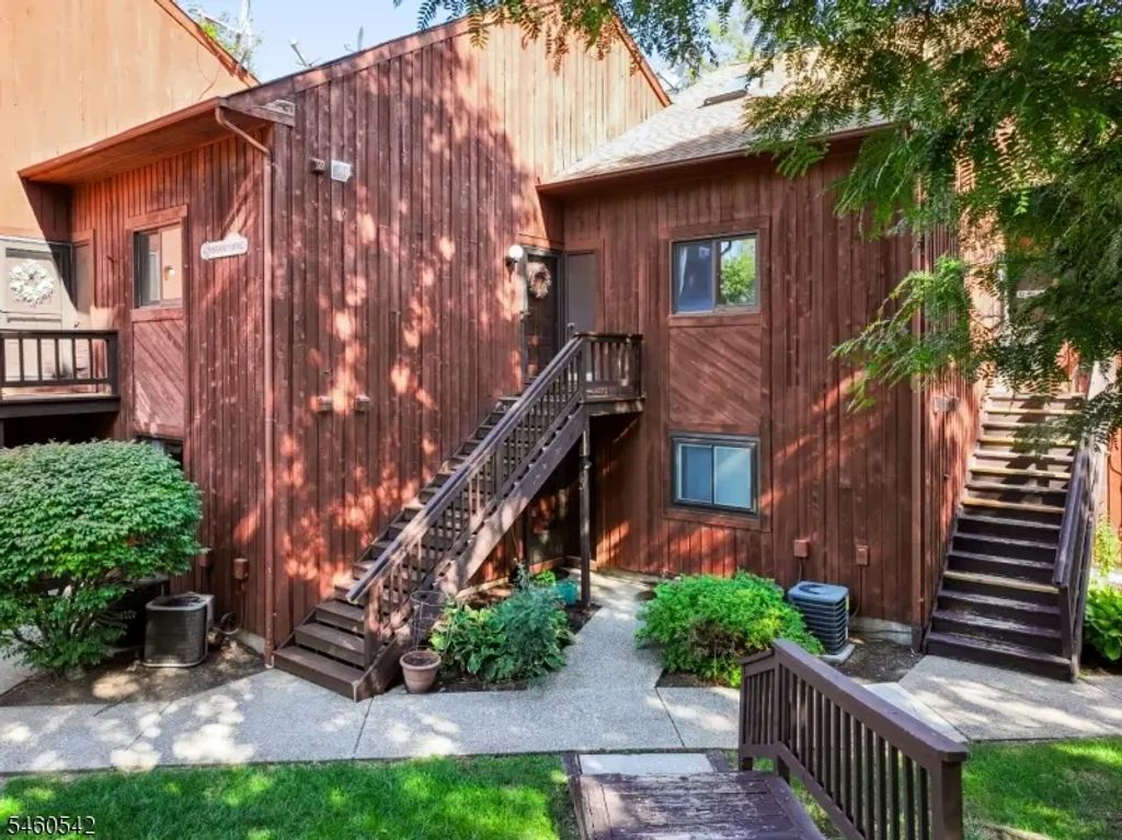5 Brandywine Ct, Vernon Twp.