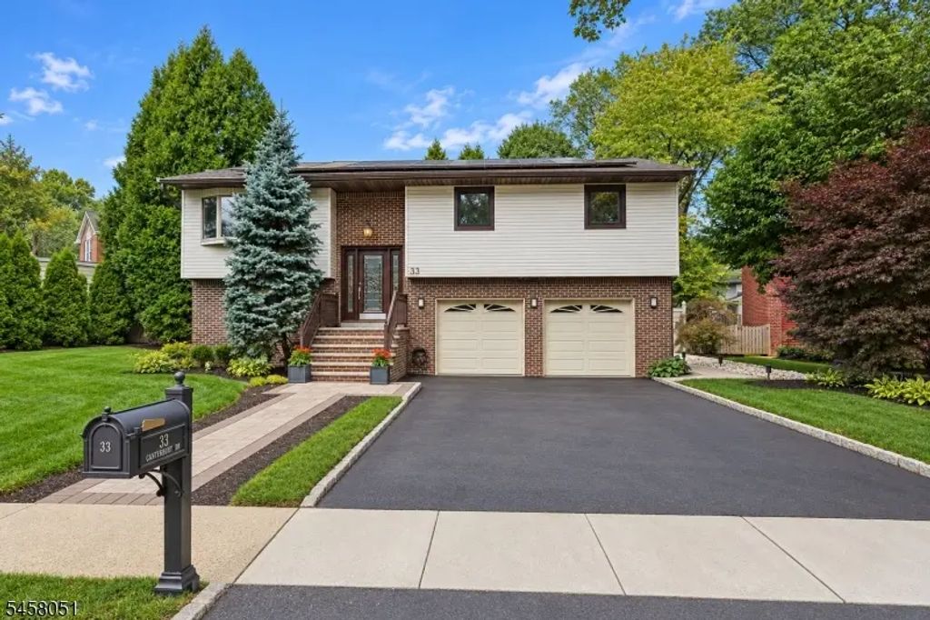 33 Canterbury Dr, Scotch Plains Twp.