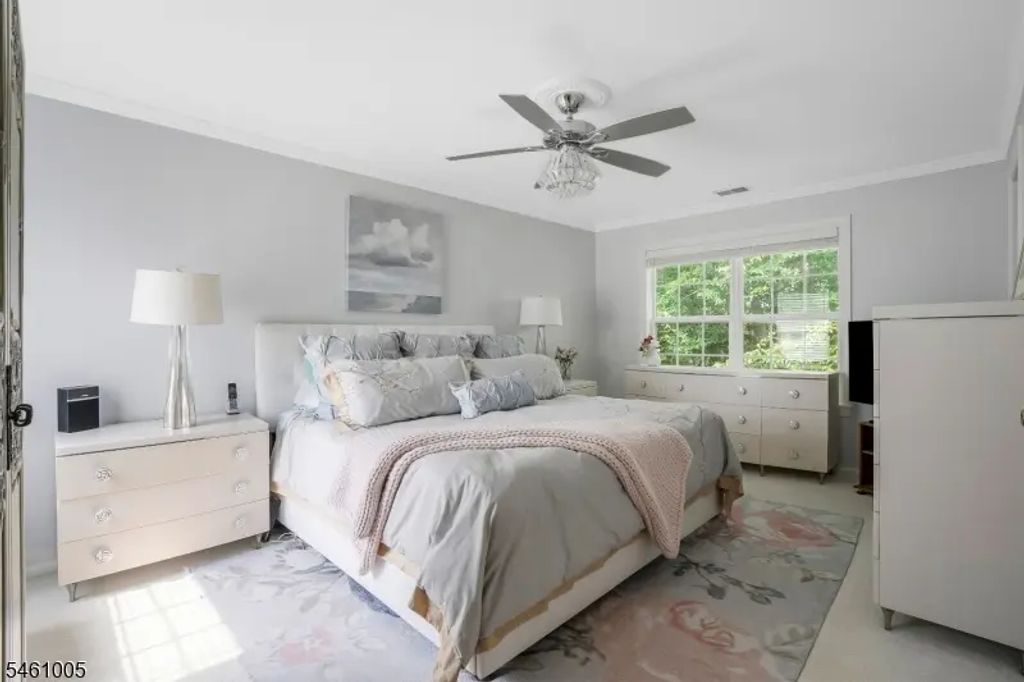 1308 Grandview Ct, Hanover Twp.