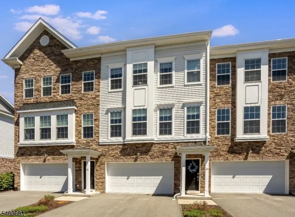 30 Colgate Dr, Morris Twp.
