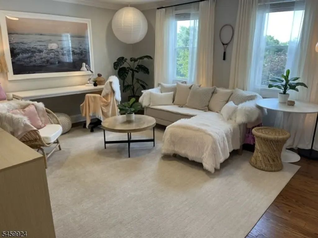 49 Park Ave Unit 3, Summit City