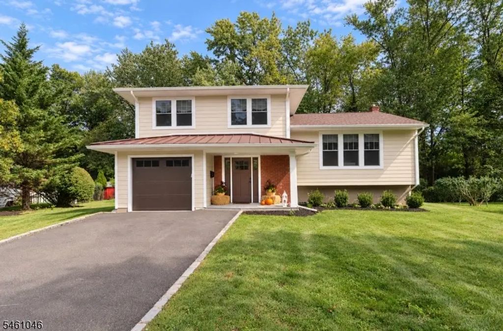 37 Spring Garden Dr, Madison Boro