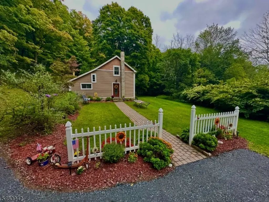 67 Glenwood Mt Rd, Vernon Twp.