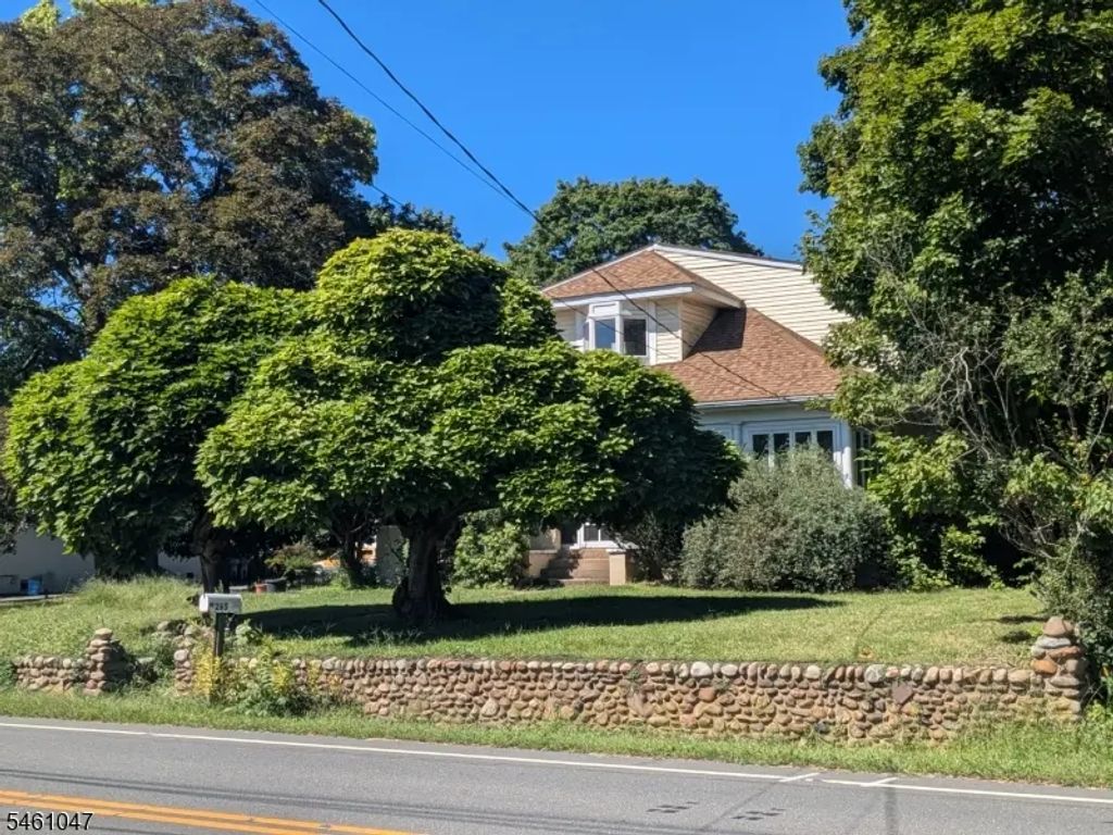 265 S Main St, Raritan Twp.