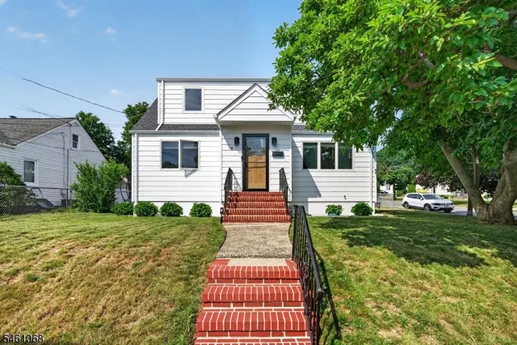 4 Howard Ave, Clifton City