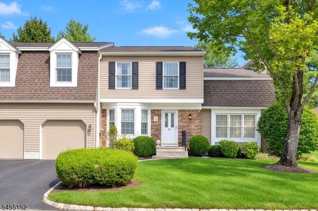41 Dexter Dr N, Bernards Twp.