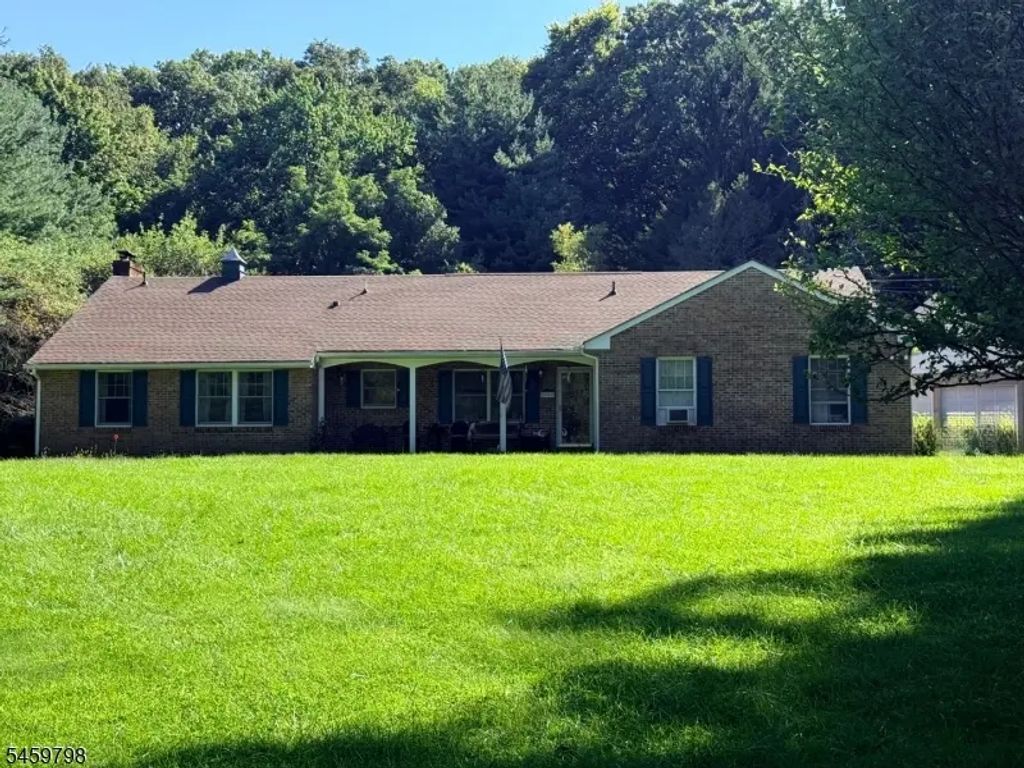 95 Sliker Rd, Lebanon Twp.