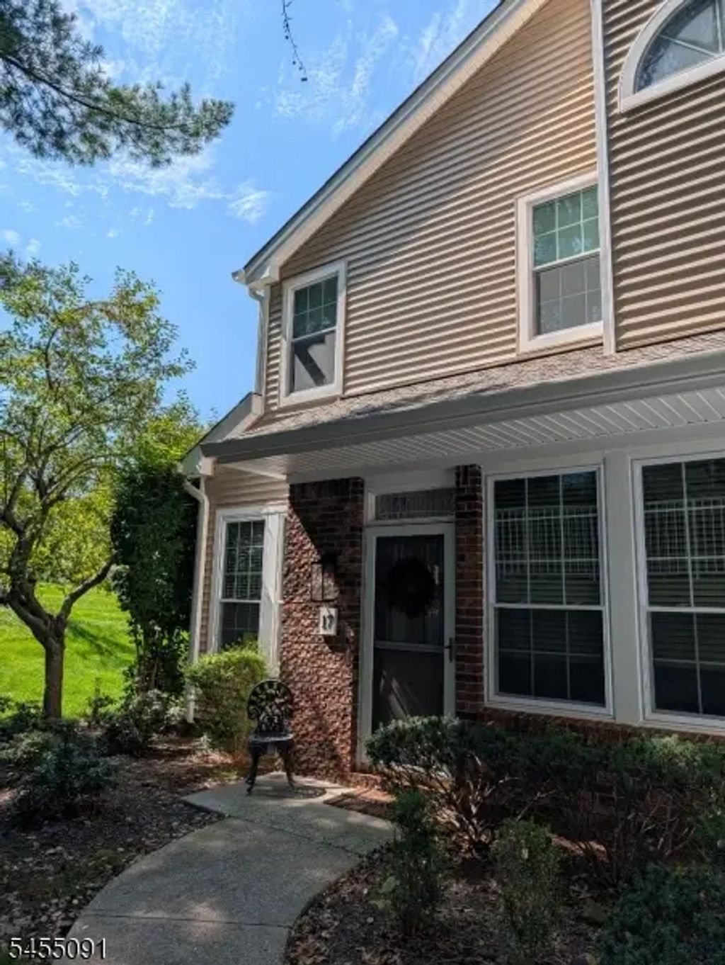 17 Quail Brook Court, Bedminster Twp.