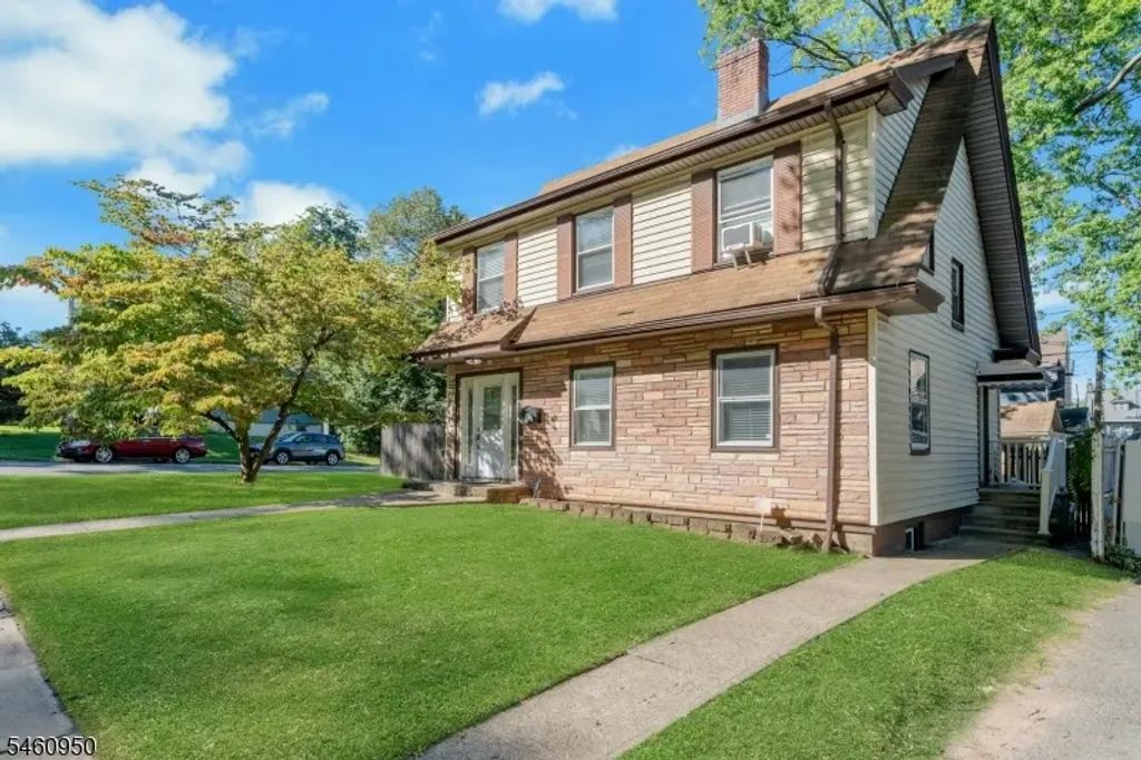 62 Elliot Pl, East Orange City