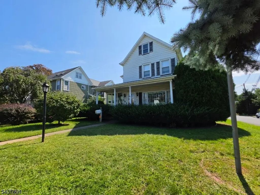 205 Green St, Woodbridge Twp.