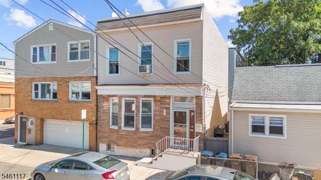 6722 Jackson St, Guttenberg Town