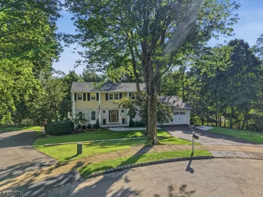 11 Tallwood Ct, Parsippany-Troy Hills Twp.