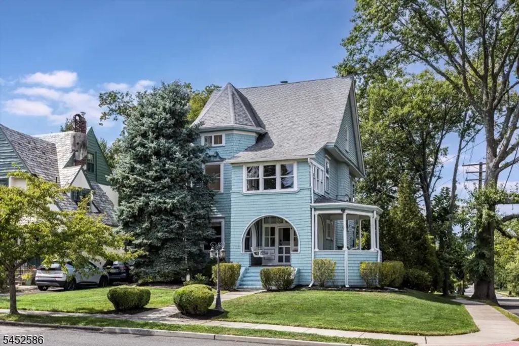 39 Oberlin St, Maplewood Twp.