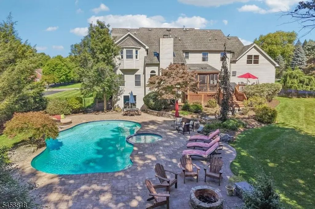 3 Lake Cherokee Dr, Randolph Twp.