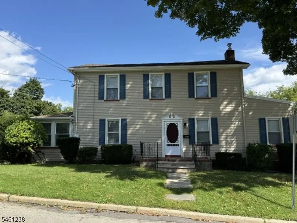 112 Mill St, Hackettstown Town