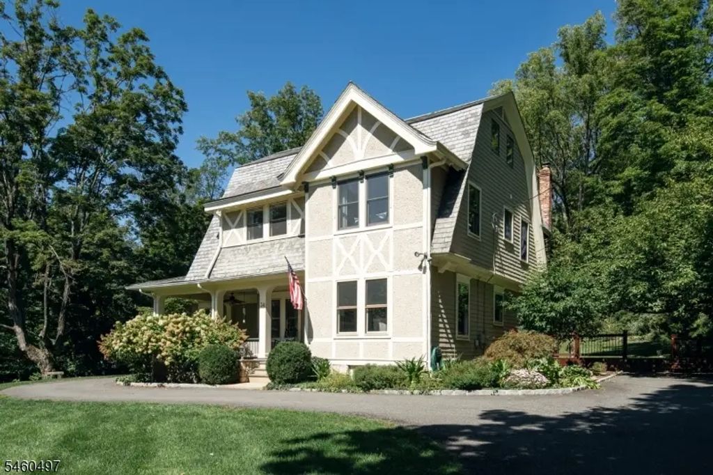 34 Sunnyslope Ave, Long Hill Twp.